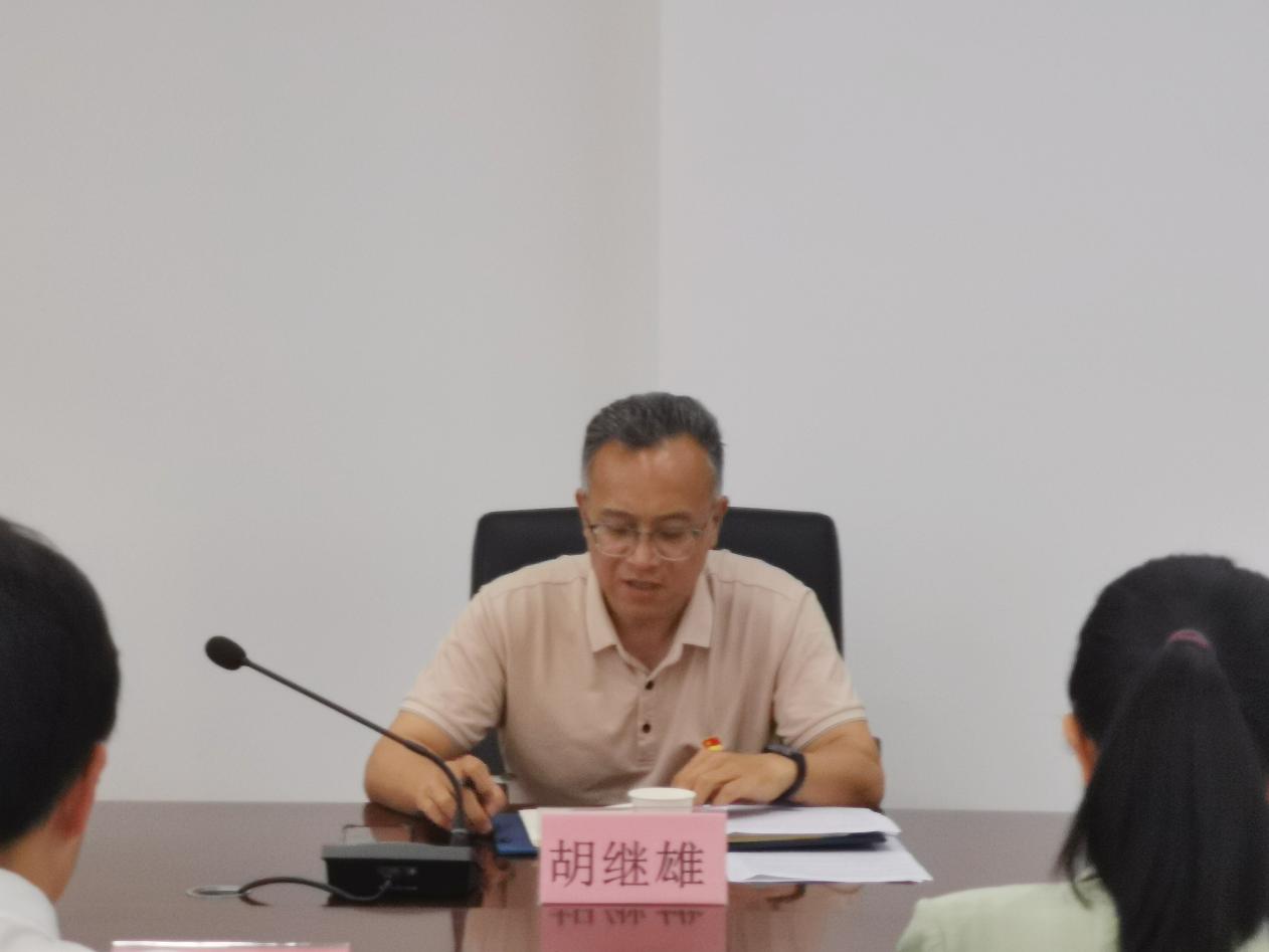 马克思主义学院主任 胡继雄